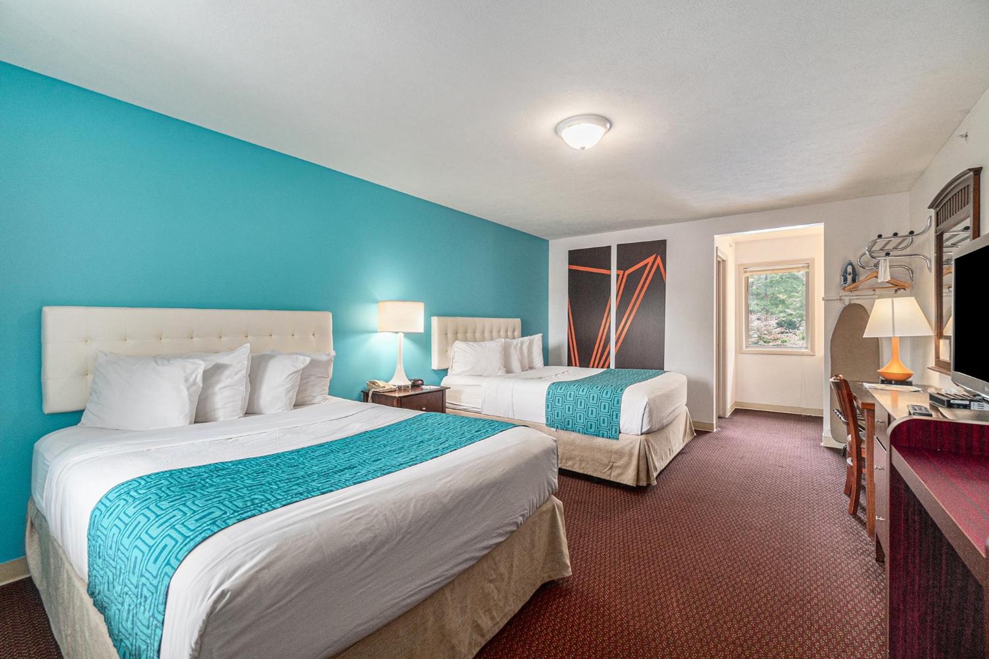 ฮาวเวิร์ด จอห์นสัน บาย วินด์แฮม ทราเวิร์สซิตี้ Hotel ภายนอก รูปภาพ