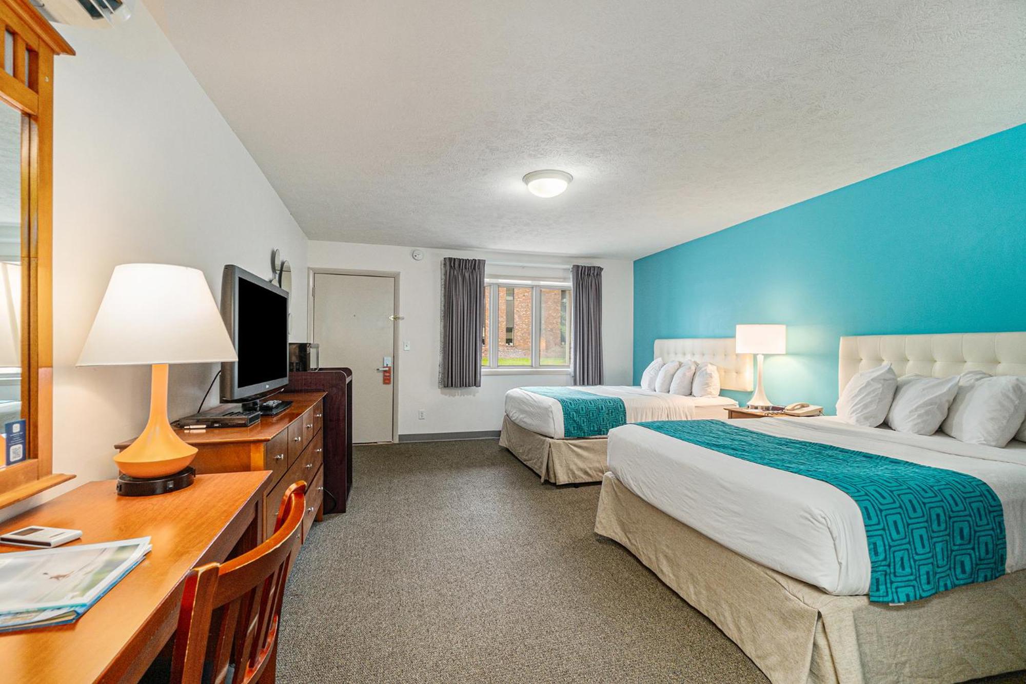 ฮาวเวิร์ด จอห์นสัน บาย วินด์แฮม ทราเวิร์สซิตี้ Hotel ภายนอก รูปภาพ